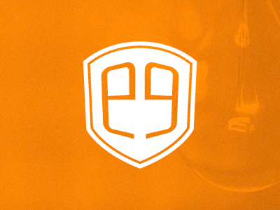 Fanmeedia branding e logo mirror orange shield