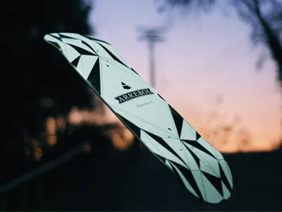 Arrebol Skateboard Pliegue identity ilustration print skate