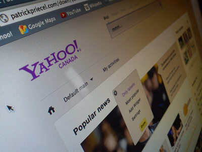 Yahoo Canada canada engine friendly gui news photos portal press search ux website yahoo