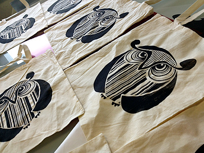 trust. bags. analog bag illustration owl print silkscreen print