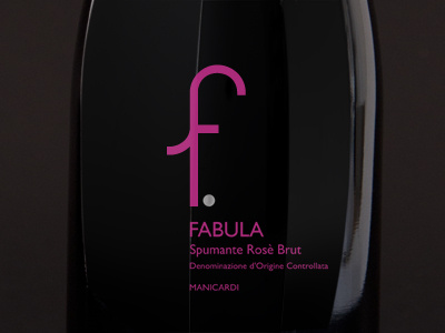 Fabula Montaggio C Details etichetta label plexiglass rosè spumante vino wine