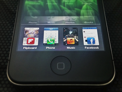 Auxo — for iPhone app auxo cydia icons ios iphone linen multitasking switcher tray tweak