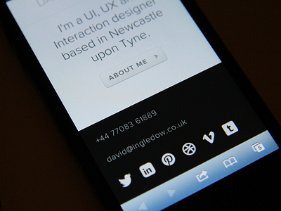 Responsive layout button david design dingledow footer icon icons ingledow interface ios iphone mobile phone responsive social ui user web website