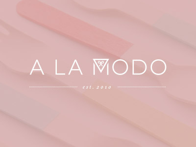 A La Modo bake bakery bow clean logo pie triangle