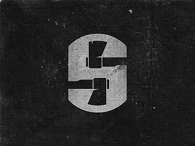 Showdown axe gun icon letter logo s