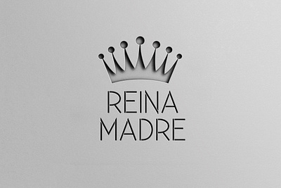 Identidad Visual | Costuras Reina Madre diseñadora graphic design identidad visual illustration logotipo marca de identidad