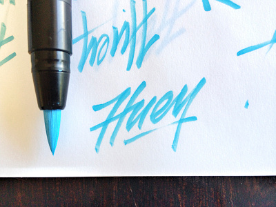 Huey **VIDEO** .inc brush pen calligraphy cursive hand drawn lettering signature sofia