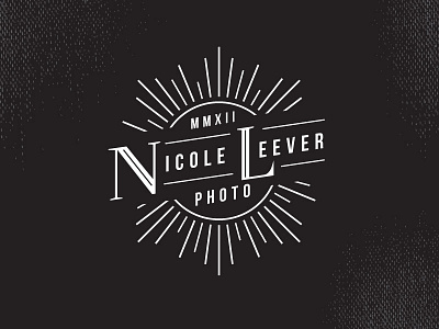 Nicole Leever Logo D branding logo radial retro seal shine vintage