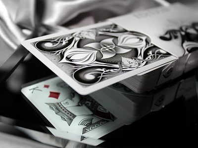 King of Diamonds cards foiling king ornamentation playing cards primavera seasons seasons playing cards white deck