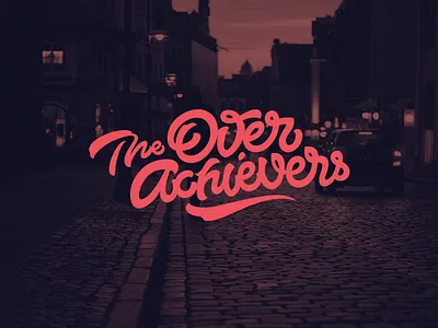 Logo: The Overachievers lettering logo pokras pokraslampas