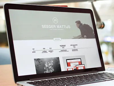 Portfolio Update button flat header logo portfolio webdesign