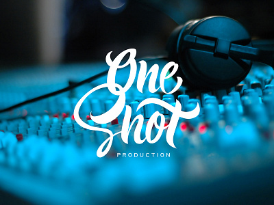 Lettering - One Shot production calligraphie font hand lettering lettering type typo