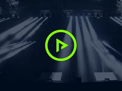 Play Logo button letter p logo play