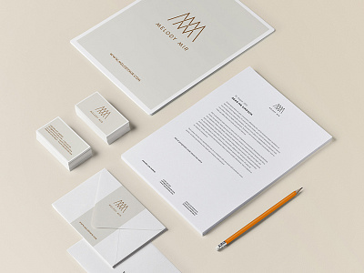 Branding for a model branding elegant fashion logo model