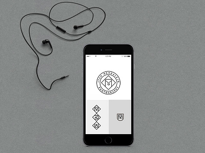 Proyect: IM branding branding logo mockup