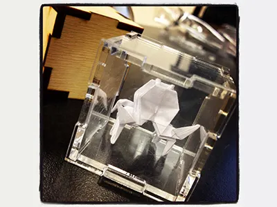 Hermit Crab in a box box crab hermit crab origami paper paper engineering paper friend paperdesignpaper plexibox