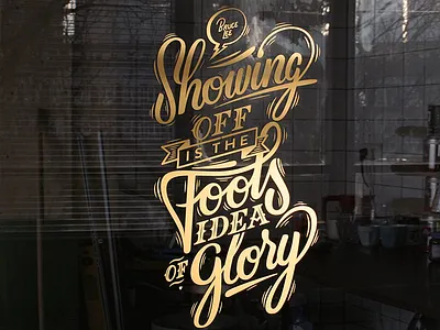 Gold window sticker gold handlettering nieuwehoogte script showingoff type