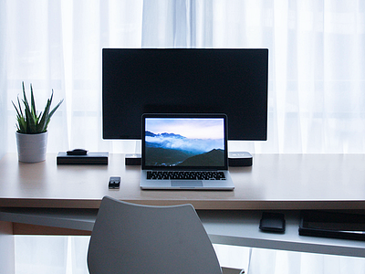 Workspace desk laptop mockup screen setup workspace