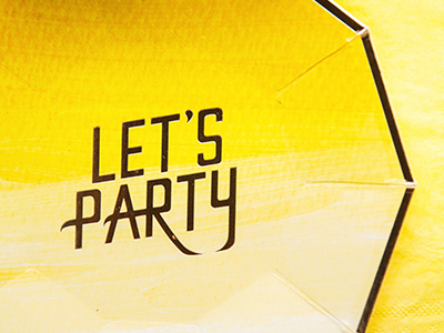 let's party handlettering lettering ombre tableware