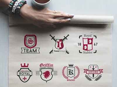 Crest Shield Style Badges badge crest knight logo royal.herb shield sign vector