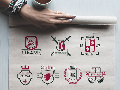 Crest Shield Style Badges badge crest knight logo royal.herb shield sign vector