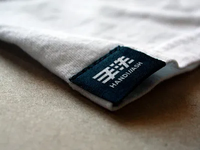 手洗 HANDWASH Tag black brand hand wash logo t shirt tag wash machine