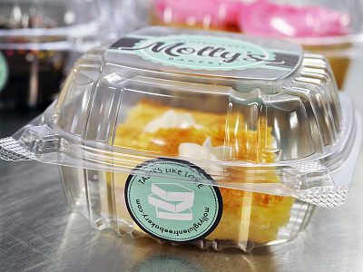 MOLLY'S GLUTEN-FREE BAKERY: UNTD / Packaging branding graphic design packaging