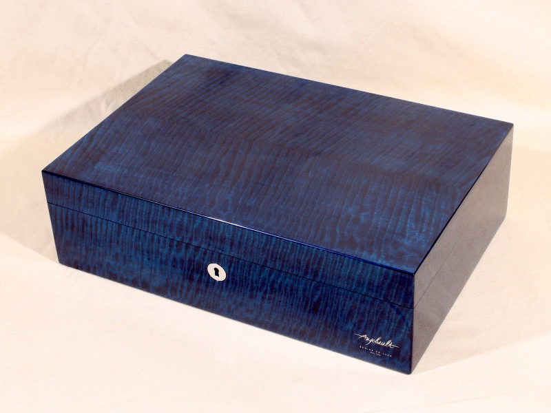 Enhancement of product for white background color correction enhancement proclippath shiny white bg