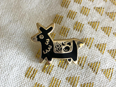 Piñata Pin burro cute donkey enamel pin kawaii lapel pin llama los angeles pin pinata piñata