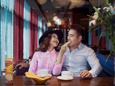 Chips commercial boyfriend chips color grading couple girlfriend happy photo photography photoshop retouch retouching