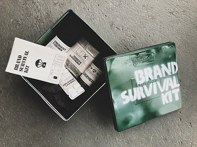 Brand Survival Kit army branding design package packaging press kit pucpr survival