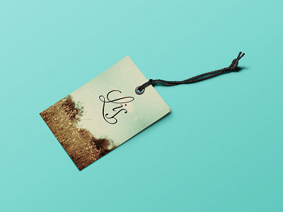 Lis Hangtag brazil graphic design hang tag identidade visual identity design logo package package design