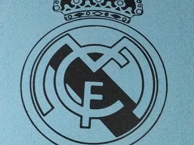 Real-Madrid Logo Wall-art art diydecor diyprojects footballart halamadrid homedecor logoart madridista realmadrid rmfans wallart