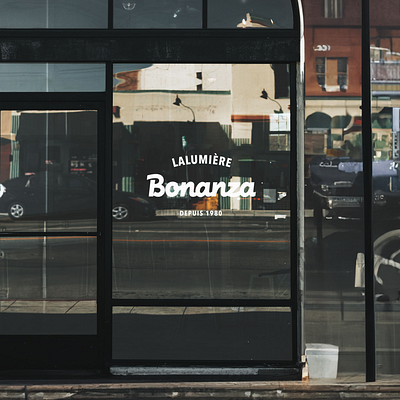 Marché Bonanza b bonanza branding grocery logo montreal signage window