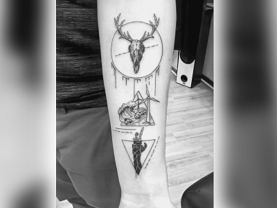 Tattoo design art black deer design geometric illustration lines logo minimal monocolor paint skull tattoo vector