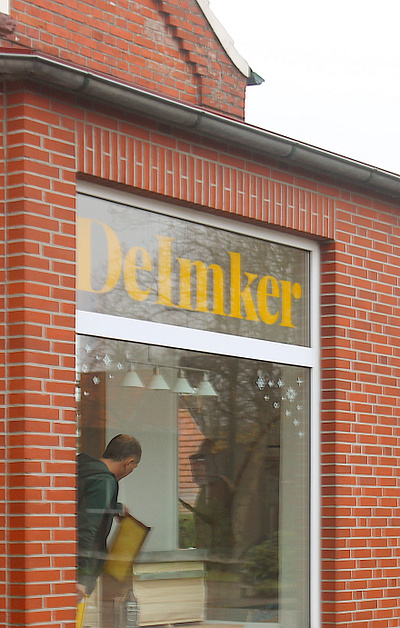 De Imker bee beekeeper design logo sticker window yellow yellow logo