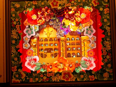 Window Visualization for Galeries Lafayette animation architecture bees floral flowers frame france galeries lafayette illustration paris qcassetti trumansburg vector