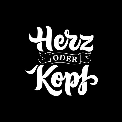 Herz ueber Kopf schwarz lettering script