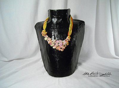 collana fiori di stoffa design handmade necklace recycle