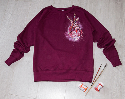 hand-painted sweatshirt, clothing customization, heart apparel design drawing fashion hand painted handmade paint painting style wear