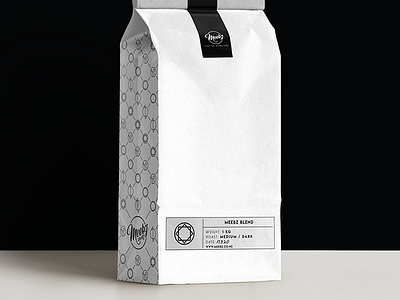 Meebz Coffee Roasters Coffee Bag adobe illustrator adobe photoshop branding coffee coffee packaging coffee packing coffee shop design graphic design illustration label label design label packaging new zealand packaging design typography vector