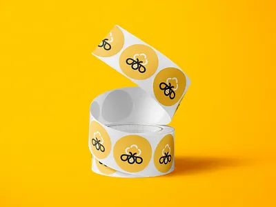 Homey Tree Labels bee beer label branding brands honey honeybee identity logo logotype tree yellow