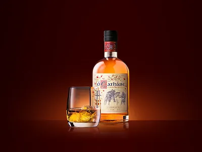 Ó Catháin Irish Whiskey design illustration packaging packaging design packaging designer typography whisky packaging