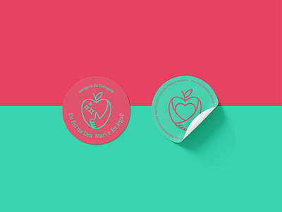 Mari Taranto apple brand design cool eating healthy heart line logo logo design love mom nutrition nutritionist