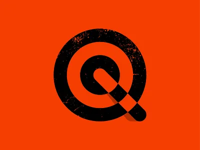 Q branding center effect focus icon lettermark logo mark minimal monogram shadow symbol target typography