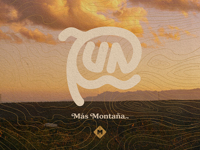 RUN más montaña 2.0 brand branding design icon logo mark outdoors run running typogaphy vintage design