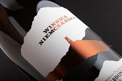 Winnica Niemczańska foxtrot foxtrot studio foxtrotstudio label label design labeldesign package design packaging packaging design poland wine bottle wine branding wine label wine label design