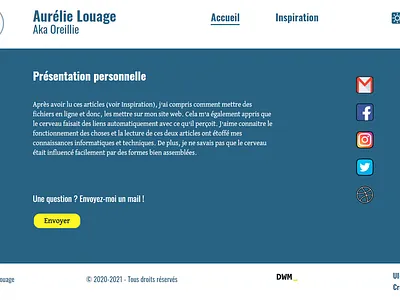 My first project : Hello World blue colors contrast design first french helloworld love online presentation professionnal project school ui ux website website design