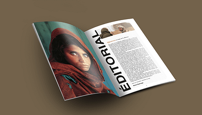 Editorial branding design magazine magazine cover mockup psd