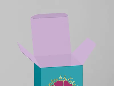Boîte et bougie pour la marque Loulou de la Falaise (02) candle fragrance graphic design loulou de la falaise luxury packaging quintessence paris visual design